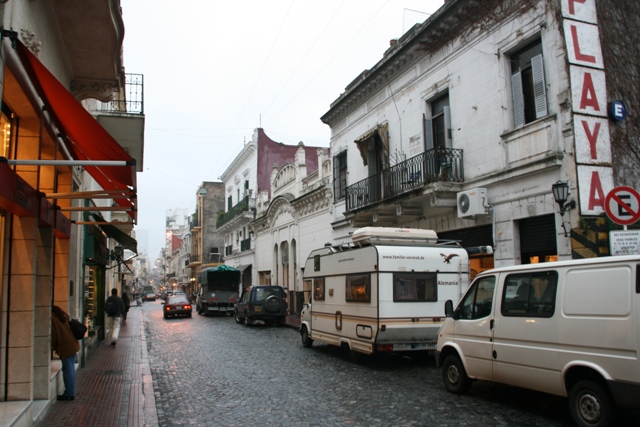 BIK-Theo parkt in Buenos Aires